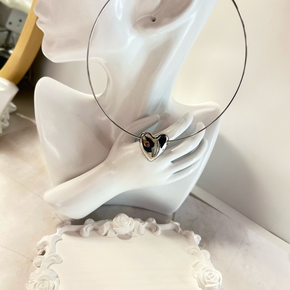 Elegant Silver Heart Necklace